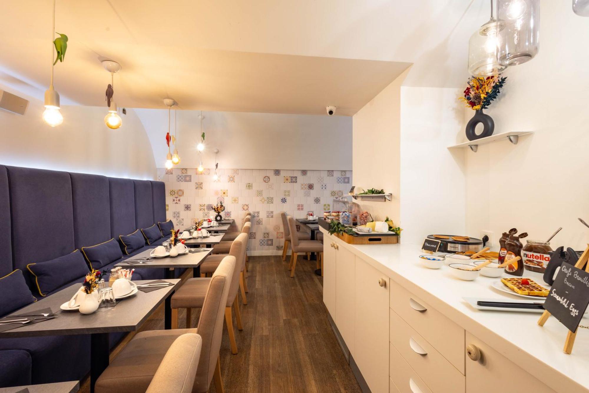 Hotel La Parizienne Bagian luar foto