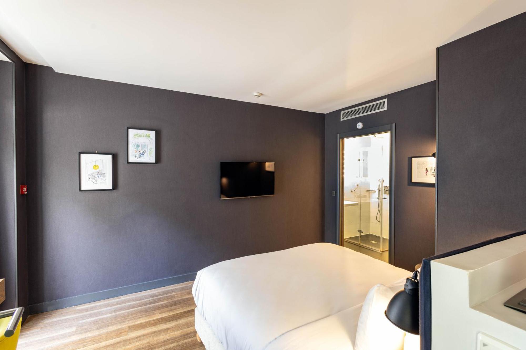 Hotel La Parizienne Bagian luar foto
