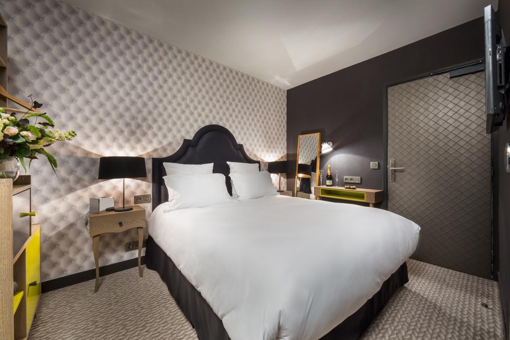 Hotel La Parizienne Bagian luar foto